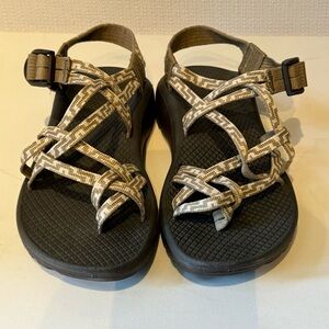 Chaco ZX2 women's sandals sz 6
